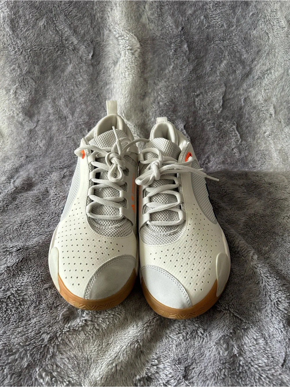 Adidas d.o.n. Issue #5 white victory blue orange size 10 nwob